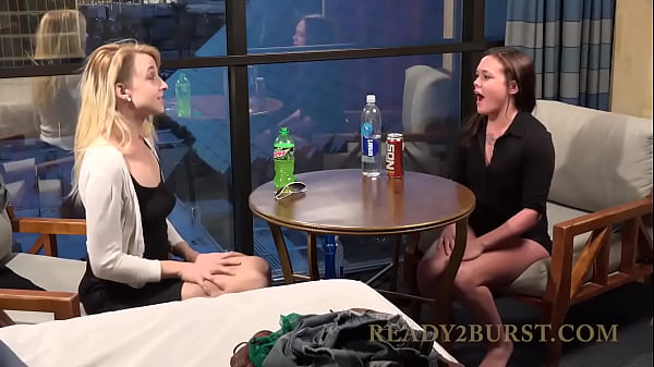 Sunshine & Adora Pissing Contest