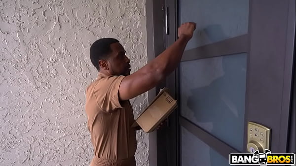 Hands to Ass Delivery Here! Thumbnail