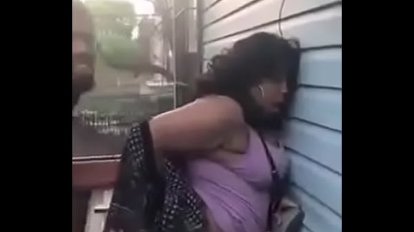 Babe Sunny Leone Masturbiert Vor Dem Fenster Babe Sunny Leone Masturbiert Vor Dem Fenster