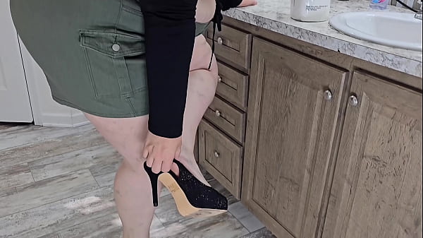 A perverted guy watched me as I put my panty on in public, then fingered my fat pussy from under my car - BBW SSBBW creampie Pussy, big ass, thick ass, big fat ass, fat pussy, hijab Muslim, massive cum load, BBW pussy eating, facesitting, massive ass