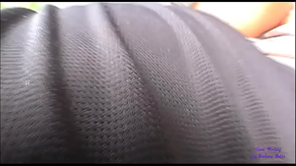 Nel vivaio Hevakova si lascia scopare con piacere il culo