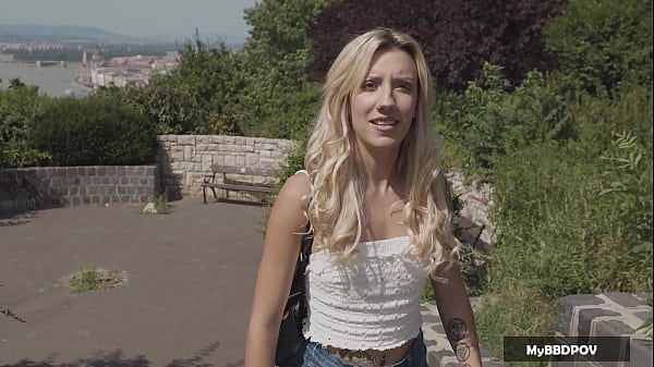 Magányos amerikai lány anál turizmusa Budapesten