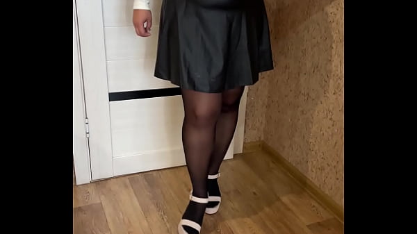 MILF in pantyhose Thumbnail