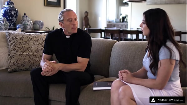 MODERN-DAY SINS - Big Dick Priest Takes Naive Teen's Anal Virginity! French Subtitles