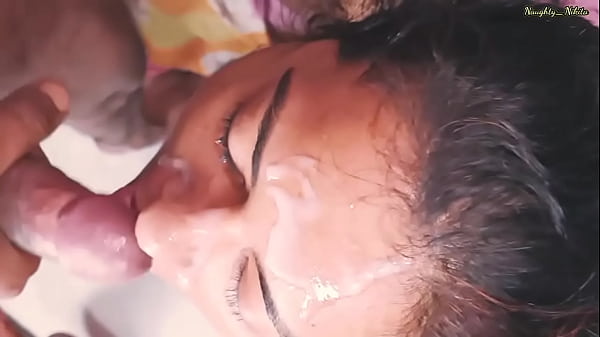 Eu derramei toda a água do meu pênis na boca da tia gostosa e gostosa