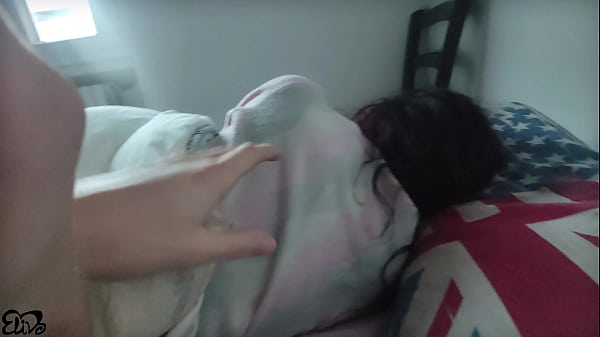 PornoVLOG – Amatoriale italiana a pecorina in location abbandonata