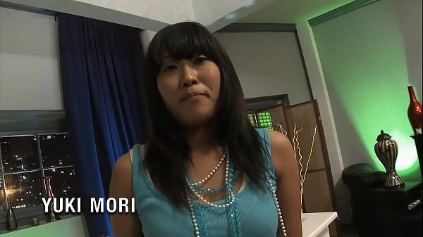 Gorgeous Asian Yuki Mori Sucks Dick Then Gets Her Sticky Poon Pounded