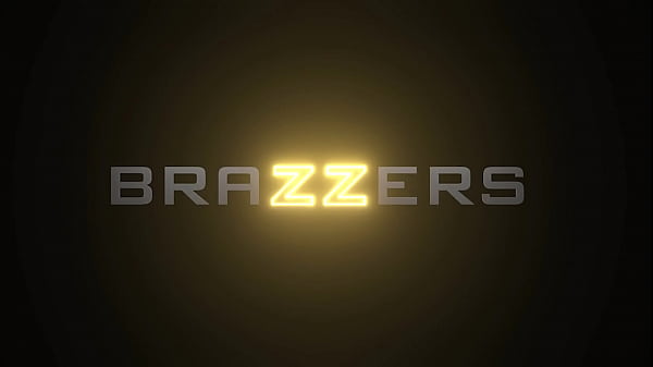 Underwater Handjob - Leila Lewis / Brazzers / stream full from www.zzfull.com/water