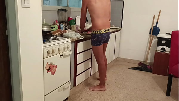 I fuck my stepdaughter after she’s knocked up hahaha but first-ever I cook for her.