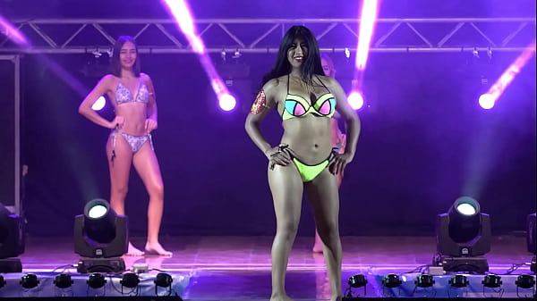 favorite big ass midget latina Thumbnail