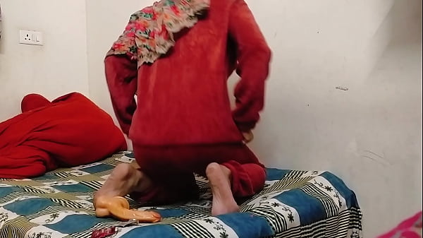 House wife playing with dildo