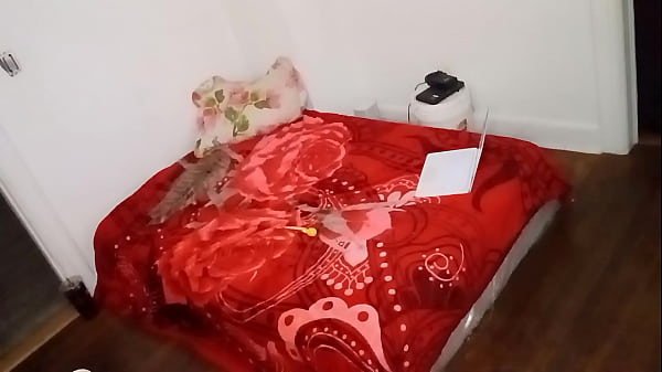 Kamora rose works from home Thumbnail