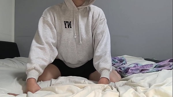 Por favor goze em mim Femboy fodido por trás ela gozou dentro