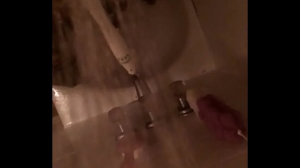 Shower time Thumbnail