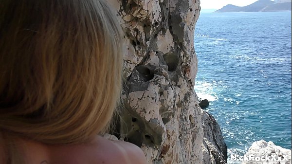 Beach Fuck In The Rocks ! Public with Loren Strawberry