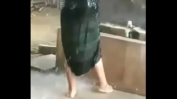 ရေချိုးချောင်းရိုက်