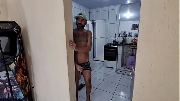 Minha meia-irmã estuda sem calcinha