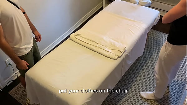 Massagem gay hetero com final feliz