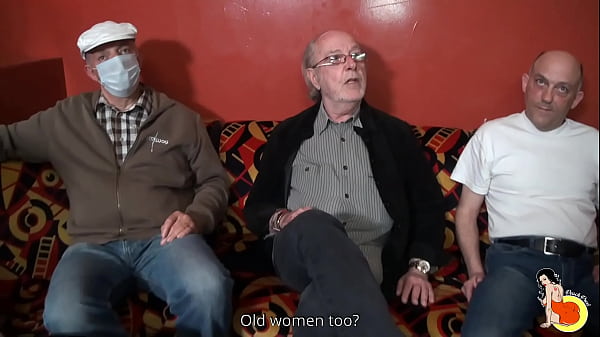 Mature slut Thérèse gets a gang-bang in a retirement home