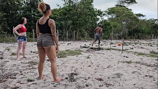 BATENDO BOLA NO CAPINHO COM MEU VIZINHO PERDEMOS O CUSINHO