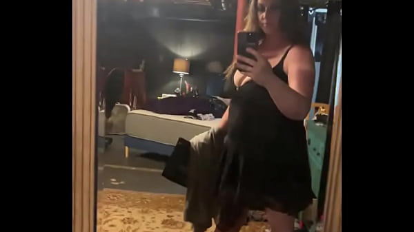 Like my killstar dress? Ignore my messy studio. Thumbnail