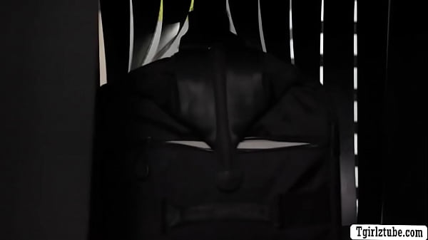 TS flight attendant analed by airport security