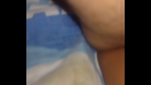 Me cojo a mi putita por su conchita apretada y mojadita