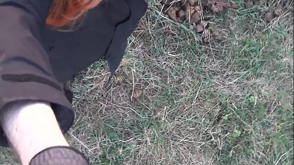 broke wearing her mask in the public Thumbnail