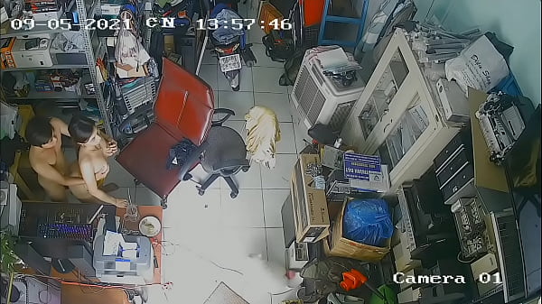 Hack computer shop camera