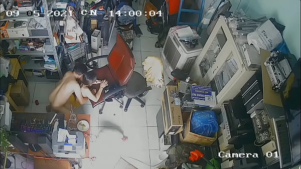 Hack computer shop camera