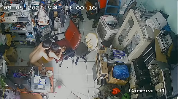 Hack computer shop camera