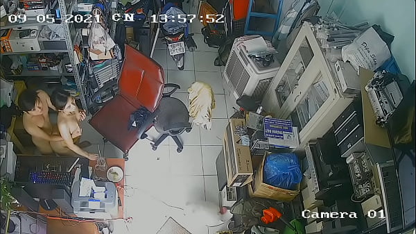 Hack computer shop camera