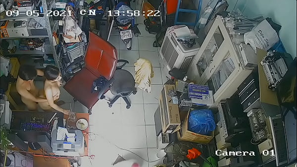 Hack computer shop camera