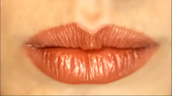 Gardener Buries His Massive Cock Into Brooklyn Chase’s Rich Pussy