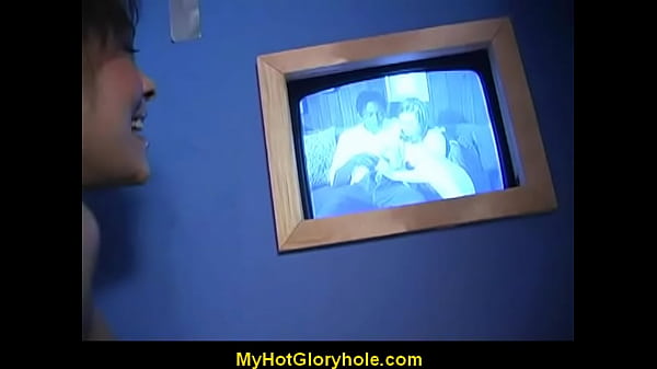 Ebony Babe 28 5 in Gloryhole Initiating