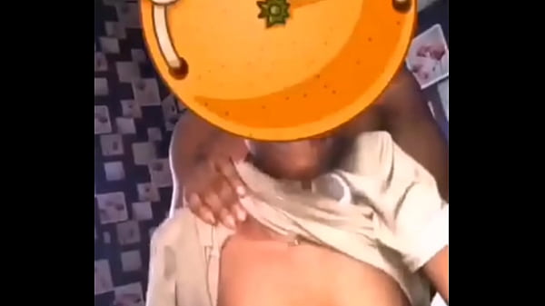 La petite pute de Louis ce déplace pour baisé Gabao plaisir