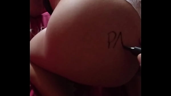 A férjem nevével a seggemen