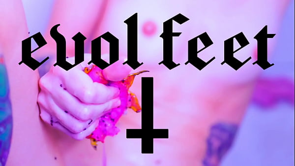 Pleasure In Feeling My Messy Feet