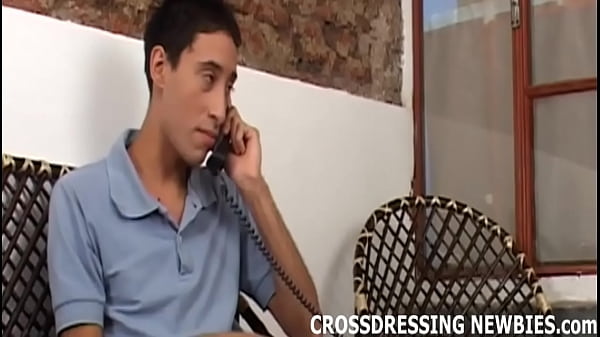 Having phone sex while crossdressing is really fun Thumbnail
