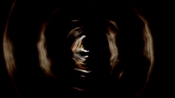 Dugatós kerek fenék és nedves punci