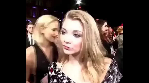 Sexy Girls Tongue Kissing Thumbnail