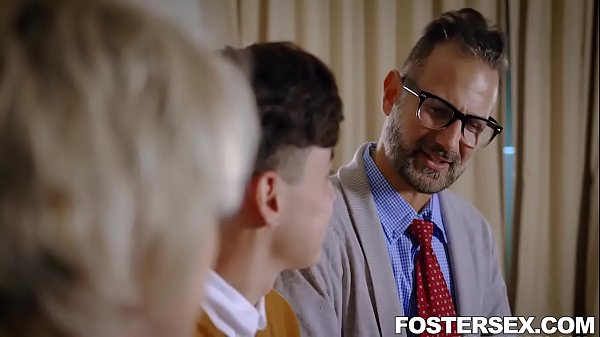 Foster stepMom Dee Williams Requests Help With Fertility Issues