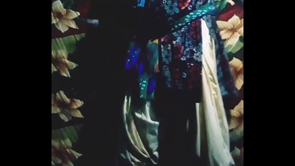 Shemale public mujra show Thumbnail