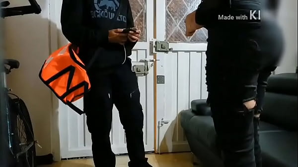 Super foda do novinho entregador do Rappi