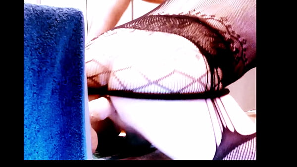 follando mi dildo con lenceria negra