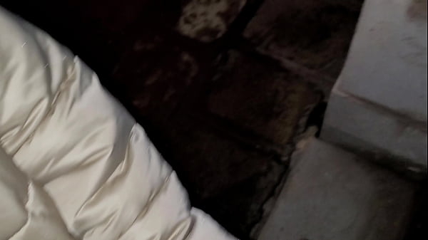 Public oral sex on the streets of Venice. Quick blowjob on the first date