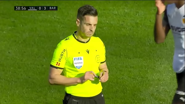 Valencia CF vs FC Barcelona (2-4) Thumbnail