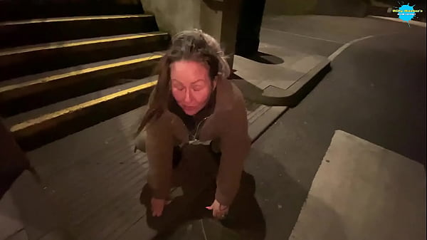 Cracky the street girl finaly gets to suck cock