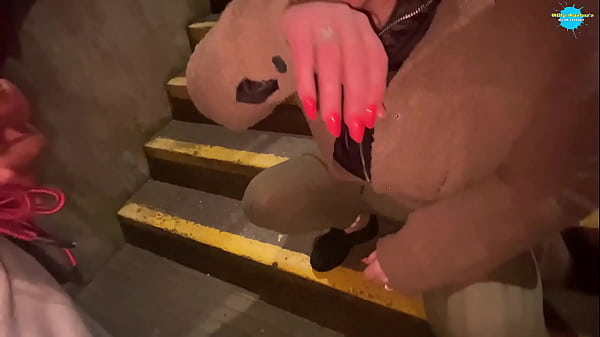 Cracky the street girl finaly gets to suck cock