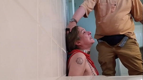 Esclave F seance dressage avec lavage de la bouche au savon 18 juin 2021